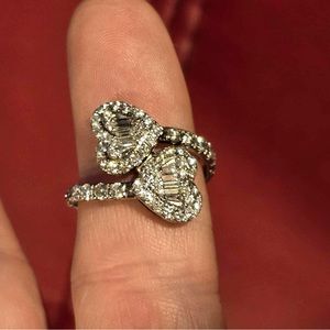 Women’s 14kt Gold Diamond Heart Ring 6.5